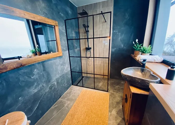 Cztery Pory Roku بيت للعطل ريوا