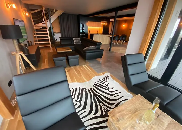 بيت للعطل Cztery Pory Roku *